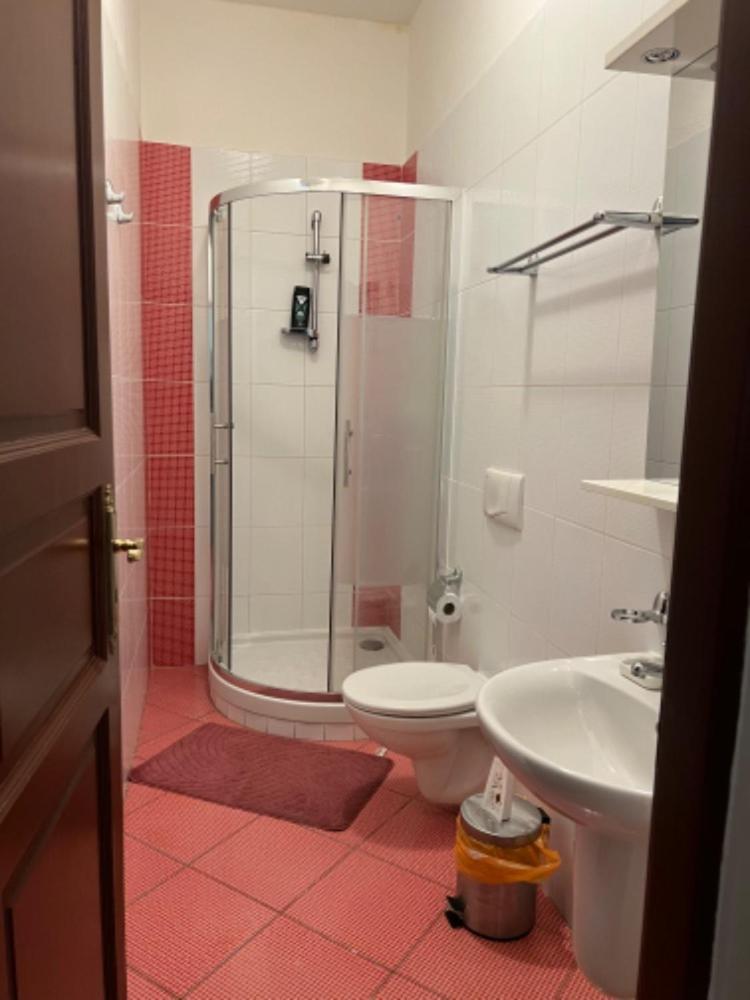 Apartment Moon Прага Екстериор снимка